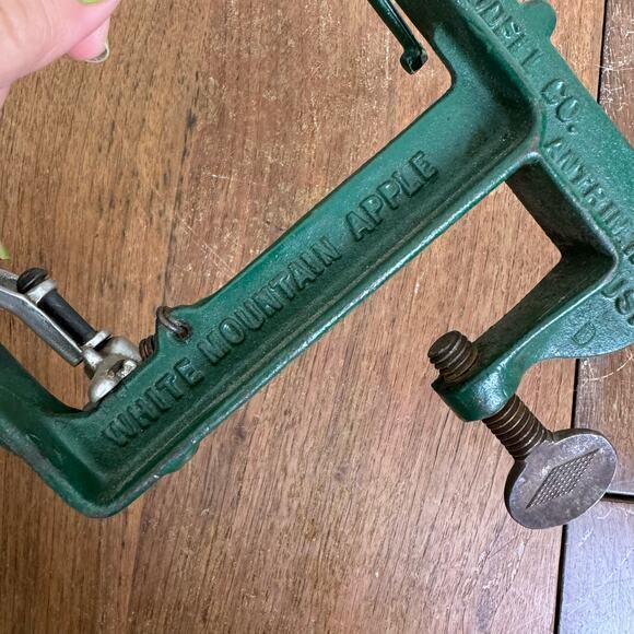 Vintage 1950s Cast Iron White Mountain Apple Peeler Parer Corer Slicer - Picture 2 of 5